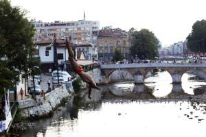 SARAJEVO, 6. augusta (FENA) - Mustafa Šarić iz Zenice osvojio je prvo mjesto na osmom takmičenje u skokovima u vodu 
