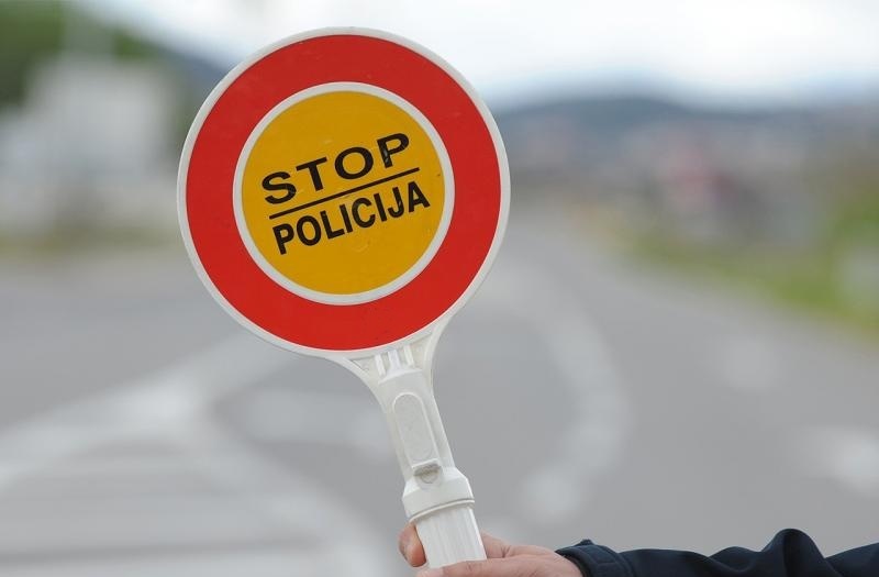Obustavljen saobraćaj na cesti Prnjavor-Klašnice, u mjestu Donji Galjipovci zbog nezgode