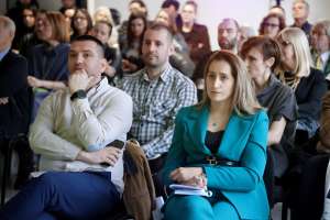 SARAJEVO, 17. aprila (FENA) – Mediacentar Sarajevo obilježio je 30. godinu rada i tim povodom je u Historijskom muzeju Bosne i Hercegovine upriličen razgovor o temi „Budućnost medija i novinarstva – lekcije iz proteklih 30 godina”. (Foto FENA/Almir Razić)