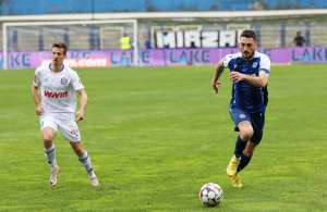 SARAJEVO, 16. april (FENA) – Nogometaši Željezničara nisu uspjeli nadoknaditi tri gola zaostatka iz prve utakmice polufinala Kupa Bosne i Hercegovine protiv Širokog Brijega. Iako su danas na stadionu 