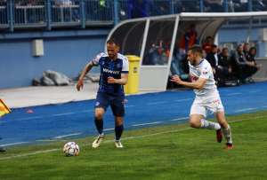 SARAJEVO, 16. april (FENA) – Nogometaši Željezničara nisu uspjeli nadoknaditi tri gola zaostatka iz prve utakmice polufinala Kupa Bosne i Hercegovine protiv Širokog Brijega. Iako su danas na stadionu 