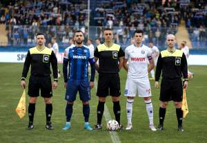 SARAJEVO, 16. april (FENA) – Nogometaši Željezničara nisu uspjeli nadoknaditi tri gola zaostatka iz prve utakmice polufinala Kupa Bosne i Hercegovine protiv Širokog Brijega. Iako su danas na stadionu 