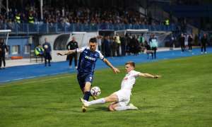 SARAJEVO, 16. april (FENA) – Nogometaši Željezničara nisu uspjeli nadoknaditi tri gola zaostatka iz prve utakmice polufinala Kupa Bosne i Hercegovine protiv Širokog Brijega. Iako su danas na stadionu 