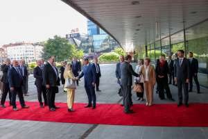 SARAJEVO, 3. juna (FENA) - Članovi Zajedničkog kolegija oba doma Parlamentarne skupštine Bosne i Hercegovine (PSBiH) susreli su se s delegacijom rukovodstava parlamenata nordijskih i baltičkih zemalja.