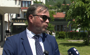 TRAVNIK, 2. lipnja (FENA) – Umjetničkim performansom inspiriranim pripovijetkom 
