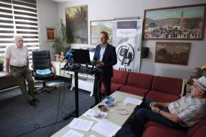 SARAJEVO, 29. juna (FENA) – Poništavanjem presude u predmetu 'Slaven Kovačević protiv Bosne i Hercegovine', Evropski sud za ljudska prava izgubio je pravni kredibilitet  i postao više politički sud, izjavio je prof. dr. Enver Halilović, jedan od uvodničara na današnjoj sesiji asocijacije nezavisnih intelektualaca „Krug 99“ u Sarajevu, održanoj o temi “Embargo na demokratiju u BiH – slučaj Kovačević pred Evropskim sudom za ljudska prava”. (Foto FENA/Almir Razić)