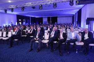 SARAJEVO, 2. juna (FENA) – U okviru 12. Gastroenterološke konferencije, jednog od najznačajnijih stručnih skupova u regiji, ASA Bolnica imala je čast biti domaćin edukativne sesije Live Endoscopy, koju je predvodio prof. dr. Nenad Vanis, međunarodno priznati gastroenterolog, univerzitetski profesor i voditelj Odjeljenja za gastroenterologiju ASA Bolnice. (Foto FENA/Amer Kajmović)