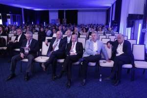 SARAJEVO, 2. juna (FENA) – U okviru 12. Gastroenterološke konferencije, jednog od najznačajnijih stručnih skupova u regiji, ASA Bolnica imala je čast biti domaćin edukativne sesije Live Endoscopy, koju je predvodio prof. dr. Nenad Vanis, međunarodno priznati gastroenterolog, univerzitetski profesor i voditelj Odjeljenja za gastroenterologiju ASA Bolnice. (Foto FENA/Amer Kajmović)