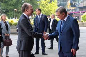 SARAJEVO, 3. juna (FENA) - Članovi Zajedničkog kolegija oba doma Parlamentarne skupštine Bosne i Hercegovine (PSBiH) susreli su se s delegacijom rukovodstava parlamenata nordijskih i baltičkih zemalja.