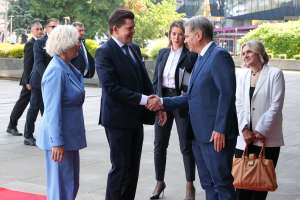 SARAJEVO, 3. juna (FENA) - Članovi Zajedničkog kolegija oba doma Parlamentarne skupštine Bosne i Hercegovine (PSBiH) susreli su se s delegacijom rukovodstava parlamenata nordijskih i baltičkih zemalja.