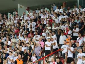 MOSTAR, 15. srpnja (FENA) - Zrinjski je u uzvratnom susretu na svom stadionu slavio protiv Virtusa iz San Marina rezultatom 2:1 te s
ukupnih 4:1 prošao u drugo pretkolo UEFA Lige prvaka, gdje ih čeka stari poznanik - Slovan iz Bratislave.(Foto FENA/Branka Soldo)