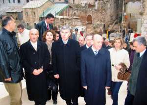 MOSTAR, 15. srpnja (FENA) – Povodom 20. obljetnice upisa Starog mosta u Mostaru na UNESCO-ov popis svjetske kulturne baštine, predsjednik HDZ-a BiH i HNS-a BiH Dragan Čović oglasio se putem društvene mreže X, istaknuvši važnost toga datuma za Mostar i Bosnu i Hercegovinu. (Foto: Platforma X/Dragan Čović)

