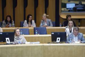 SARAJEVO, 17. jula (FENA) - Dom naroda Parlamentarne skupštine Bosne i Hercegovine bi u nastavku 16 sjednice, koja je počela, trebalo da razmatra principe Prijedloga zakona o izmjeni Zakona o finansiranju političkih stranaka čiji je predlagač delegat Zlatko Miletić.(Foto FENA/Amer Kajmović)