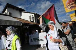 U povodu obilježavanja 30. godišnjice genocida u Srebrenici, te u svjetlu aktuelnog genocida koji se dešava u Gazi, mirna šetnju pod nazivom: 